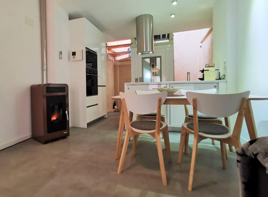 Villa New! Renovated House With Terrace In Cambrils Exterior foto