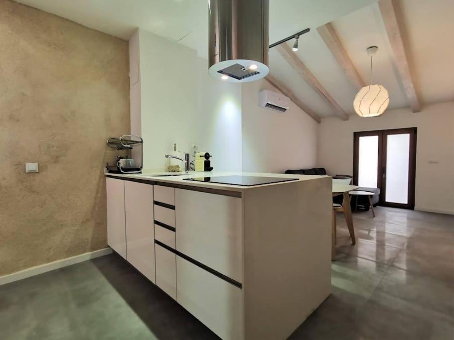 Villa New! Renovated House With Terrace In Cambrils Exterior foto